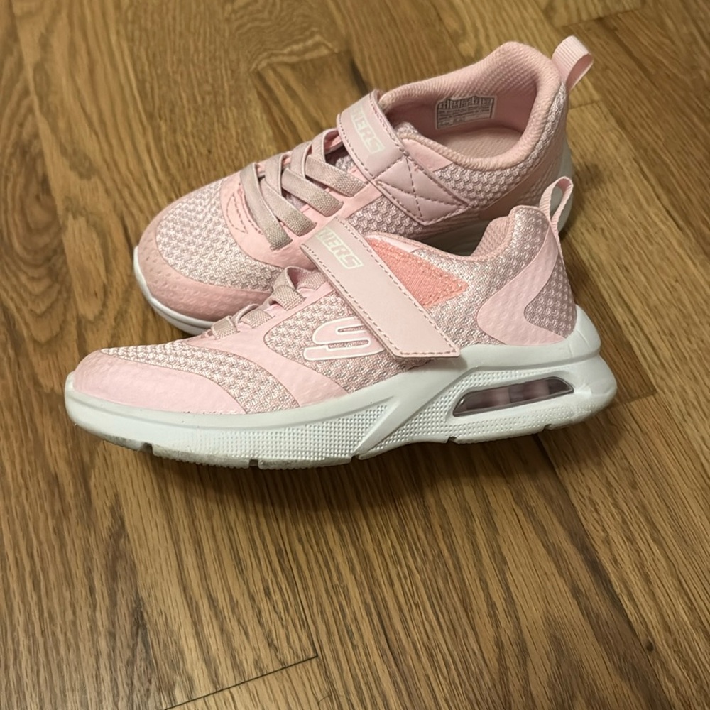 Girls pink Sketchers sneakers